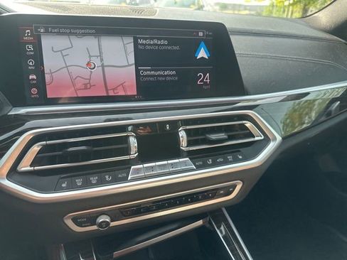 Used 2021 BMW X5 xDrive40i w/ Convenience Package AWD/4WD image 14