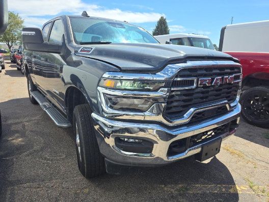 Used 2025 RAM 2500 Big Horn AWD/4WD image 2