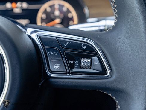 Used 2024 Bentley Flying Spur V8 AWD/4WD image 22