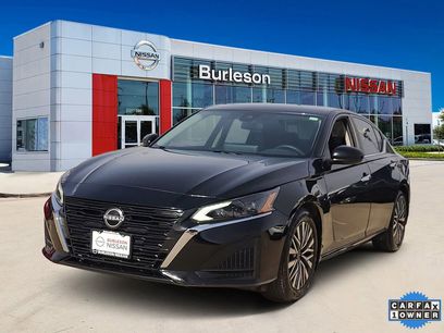Used 2023 Nissan Altima 2.5 SV w/ SV Premium Package