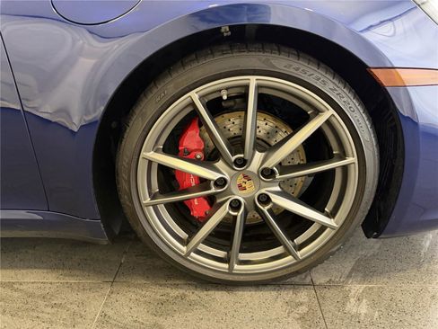 Certified 2022 Porsche 911 Carrera 4S image 14