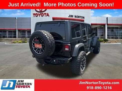 Used 2019 Jeep Wrangler Unlimited Sport S AWD/4WD image 6