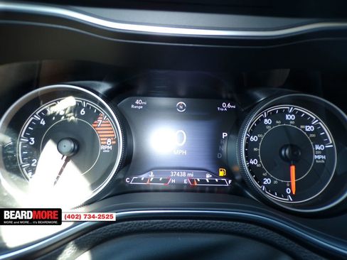 Used 2020 Jeep Cherokee Limited image 39