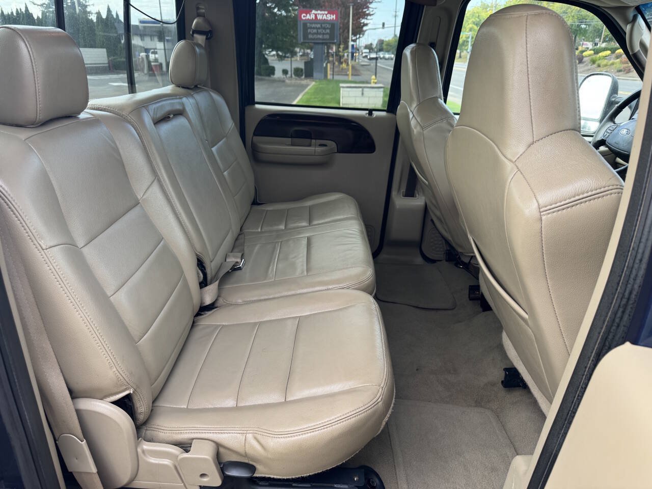 Used 2005 Ford F350 Lariat AWD/4WD image 9