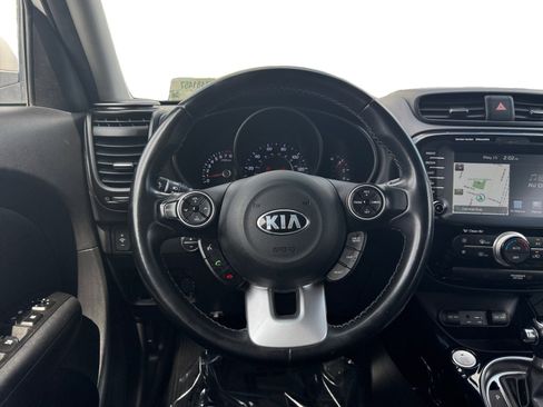 Used 2017 Kia Soul + w/ Audio Package FWD image 12