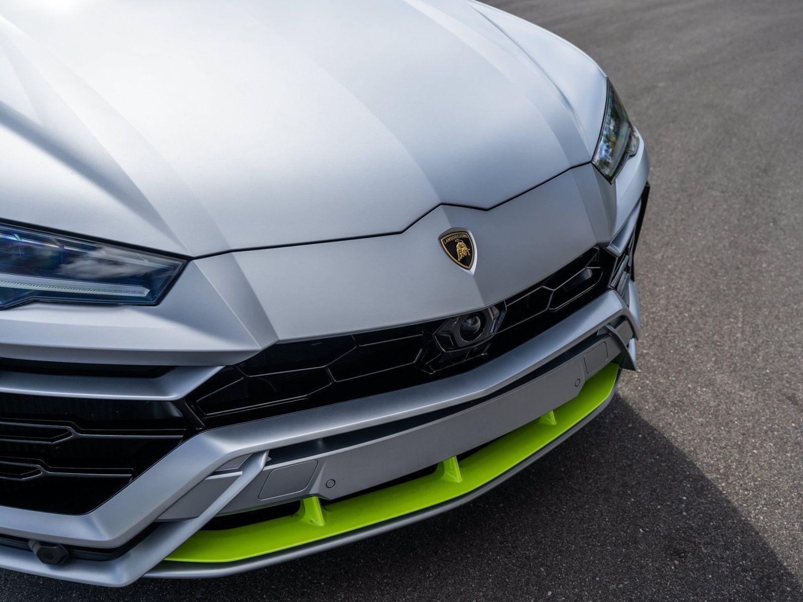 Used 2021 Lamborghini Urus AWD/4WD image 16