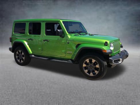 Used 2019 Jeep Wrangler Unlimited Sahara AWD/4WD image 12