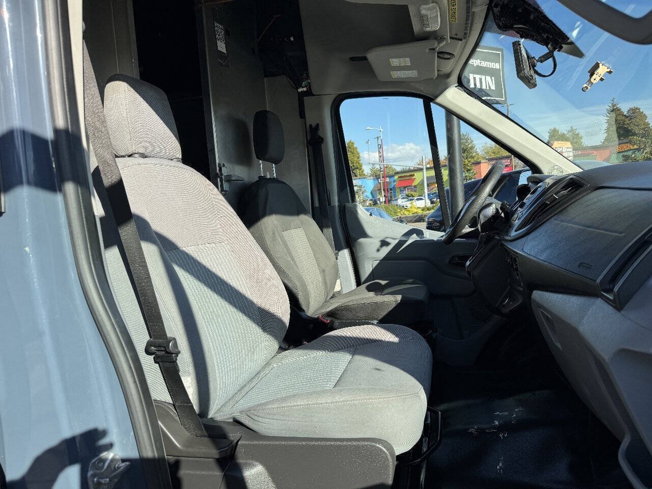 Used 2019 Ford Transit 250 148 High Roof Extended RWD image 17