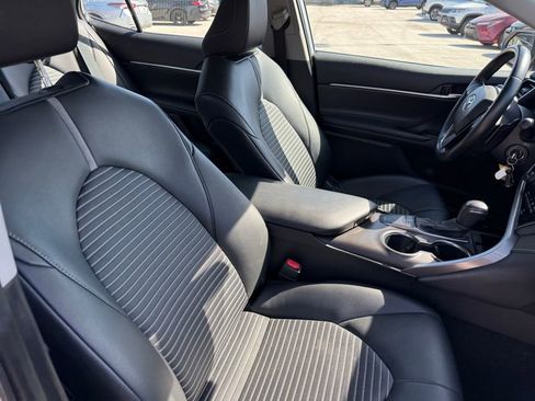 Certified 2023 Toyota Camry SE FWD image 18