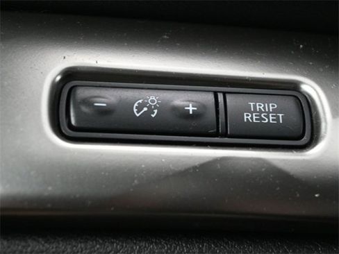 Used 2023 Nissan Maxima SV w/ Floor Mat Group image 31