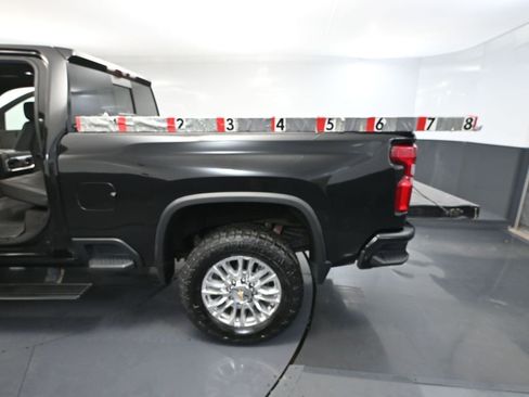 Used 2022 Chevrolet Silverado 2500 High Country w/ Z71 Off-Road Package AWD/4WD image 48