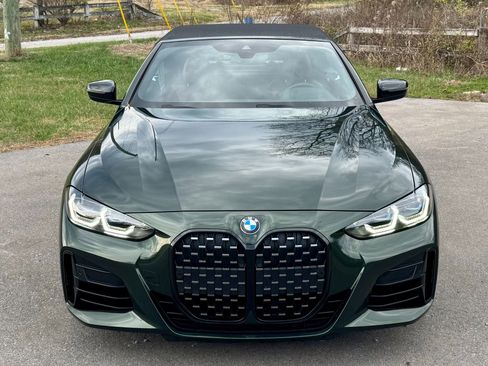 Used 2022 BMW M440i Convertible w/ Premium Package image 10