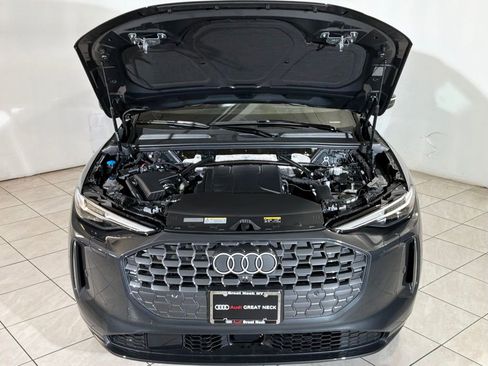 Used 2025 Audi Q5 Premium Plus w/ Premium Plus image 18