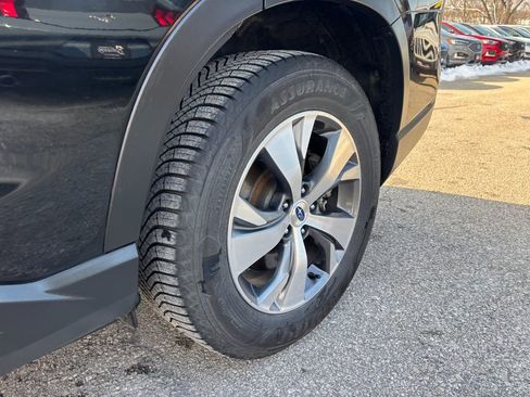 Used 2023 Subaru Ascent Premium w/ Convenience Package image 11