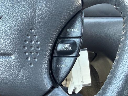 Used 2003 Ford Mustang Mach 1 RWD image 29