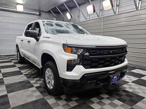 Used 2025 Chevrolet Silverado 1500 W/T AWD/4WD image 5