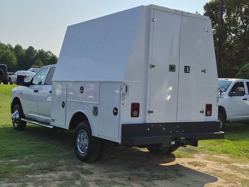 New 2026 RAM 3500 Tradesman w/ Chrome Appearance Group A AWD/4WD image 5