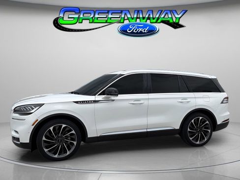 Used 2022 Lincoln Aviator Reserve w/ Equipment Group 201A RWD image 1
