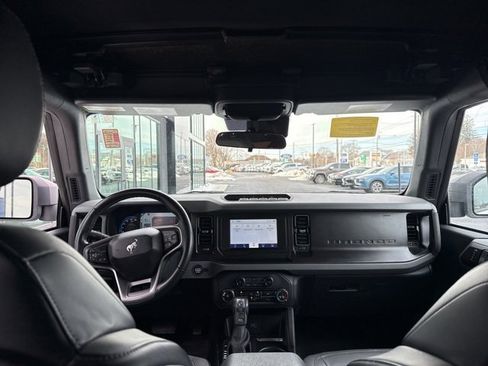 Used 2023 Ford Bronco Big Bend w/ Sasquatch Package image 12