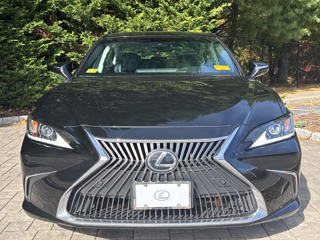 Used 2020 Lexus ES 350 w/ Premium Package FWD image 2