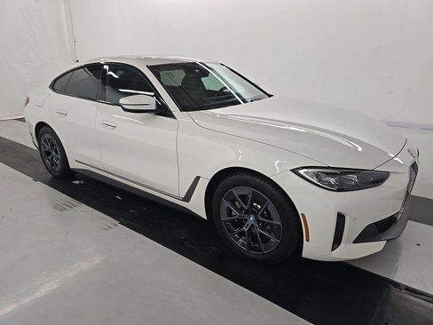 Used 2023 BMW i4 eDrive35 w/ Premium Package RWD image 2