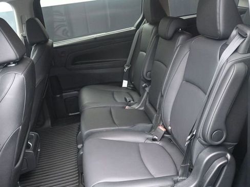 Used 2026 Honda Odyssey EX-L image 16