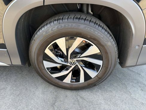 Certified 2026 Volkswagen Tiguan S FWD image 6