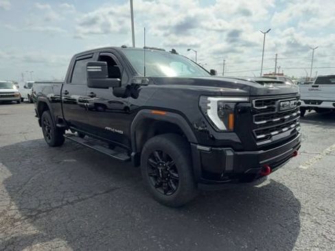 Used 2024 GMC Sierra 2500 AT4 w/ Technology Package AWD/4WD image 2