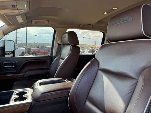 Used 2015 Chevrolet Silverado 2500 High Country w/ Duramax Plus Package AWD/4WD image 12