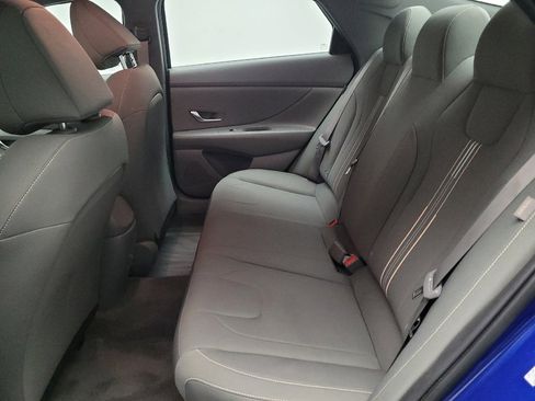 Used 2024 Hyundai Elantra Blue image 18