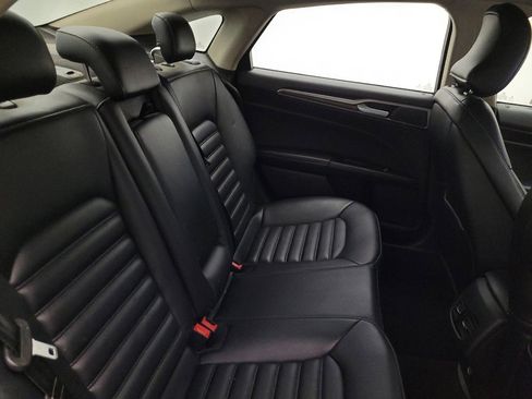 Used 2019 Ford Fusion SEL image 19