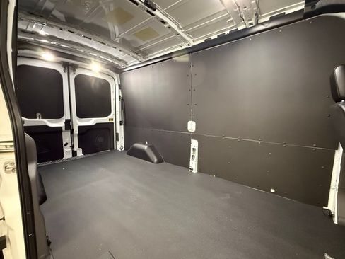 Used 2024 Ford Transit 250 148 Medium Roof Extended AWD w/ Exterior Upgrade Package image 23