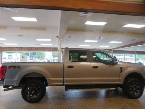Used 2020 Ford F250 XL w/ STX Appearance Package AWD/4WD image 65