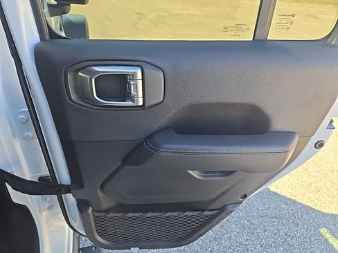 Used 2022 Jeep Wrangler Unlimited Rubicon 4xe w/ Cold Weather Group image 21