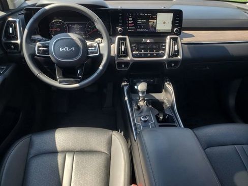 Used 2023 Kia Sorento S w/ Panoramic Sunroof Package AWD/4WD image 32