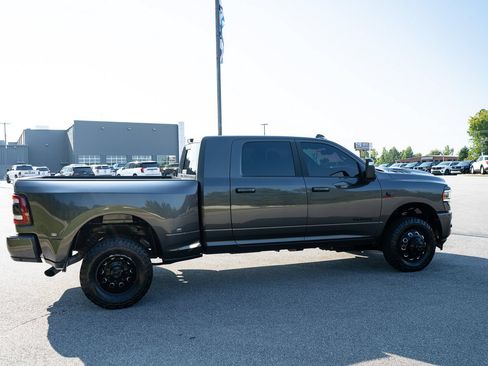 Used 2024 RAM 3500 Laramie w/ Night Edition AWD/4WD image 10