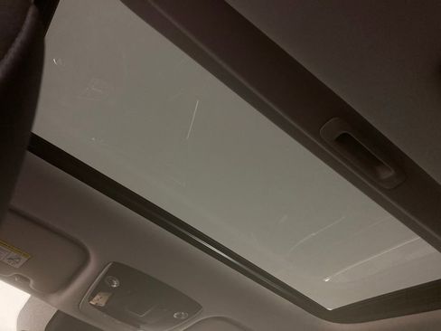 Used 2021 Kia Seltos SX w/ SX Sunroof Package image 17