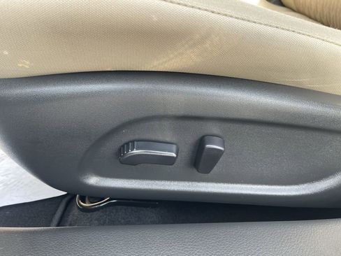 Used 2017 Nissan Altima 2.5 S w/ Power Driver Seat Package FWD image 16