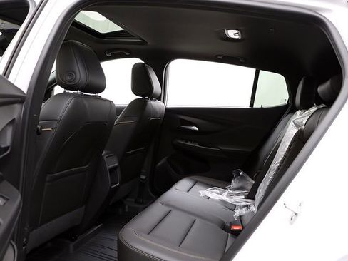 New 2026 Buick Envista Avenir image 12