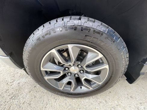 Certified 2023 Chevrolet Silverado 1500 LT AWD/4WD image 32