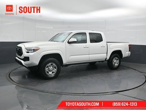 Used 2022 Toyota Tacoma SR image 7