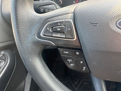 Used 2018 Ford Escape SE w/ Ford Safe & Smart Package AWD/4WD image 19