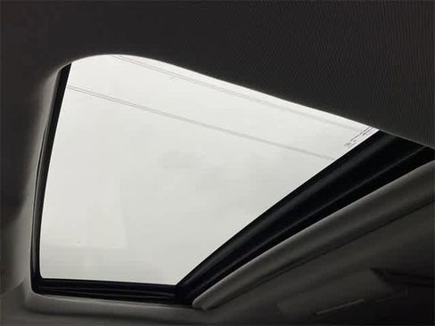 Used 2017 Chevrolet Suburban LT w/ LT Signature Package image 13