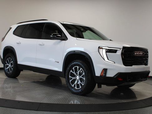 Used 2026 GMC Acadia AT4 w/ Luxury Package AWD/4WD image 15