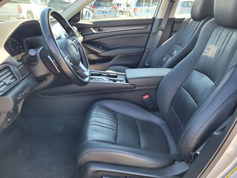 Used 2021 Honda Accord Touring image 15