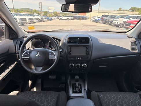 Used 2024 Mitsubishi Outlander Sport AWD image 25