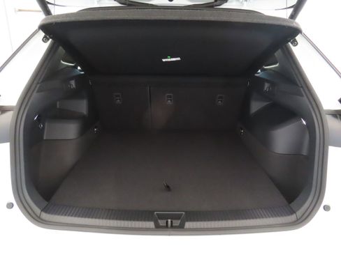 New 2026 Volkswagen Tiguan SEL R-Line image 25