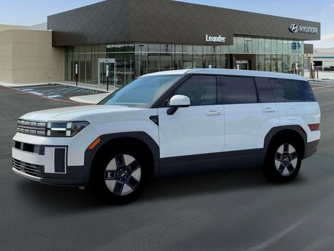 New 2026 Hyundai Santa Fe SE image 2