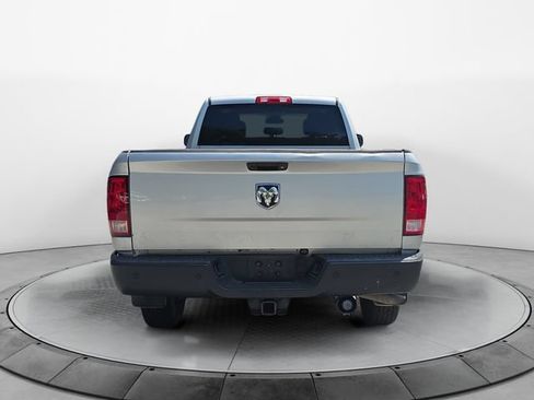 Used 2017 RAM 2500 Tradesman RWD image 4