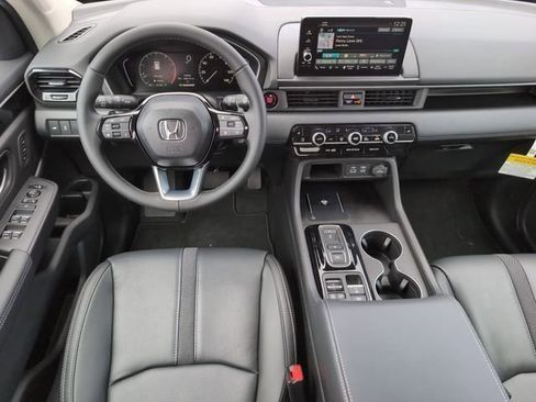 New 2025 Honda Pilot EX-L image 23